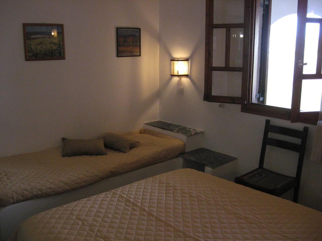 Pension Irini-Vicky Chora d'Ios Extérieur photo