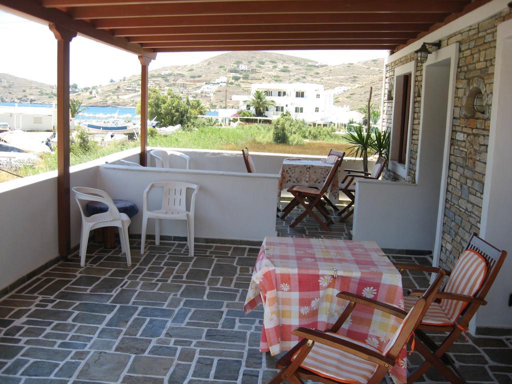 Pension Irini-Vicky Chora d'Ios Extérieur photo