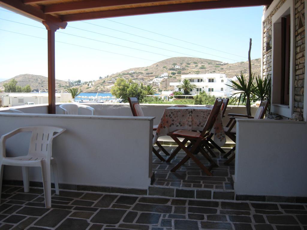 Pension Irini-Vicky Chora d'Ios Extérieur photo