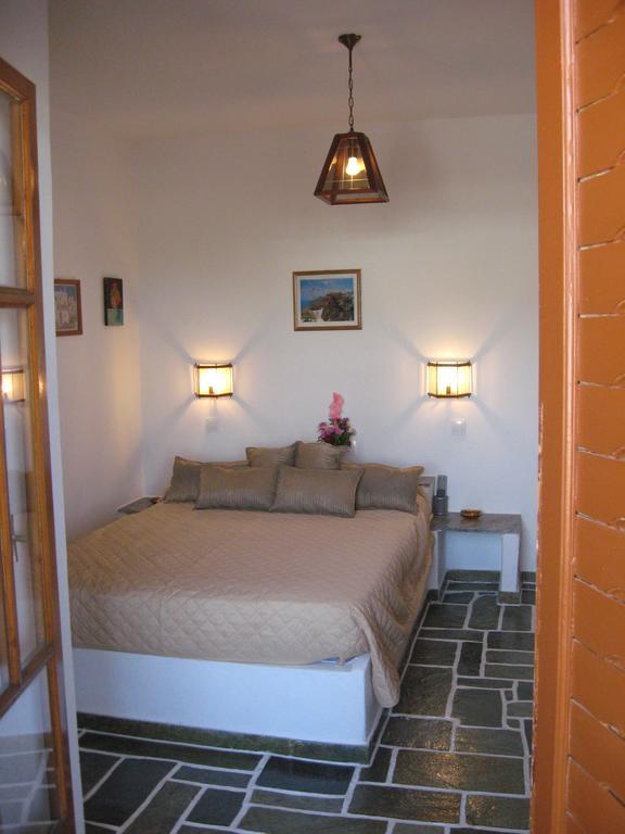 Pension Irini-Vicky Chora d'Ios Extérieur photo