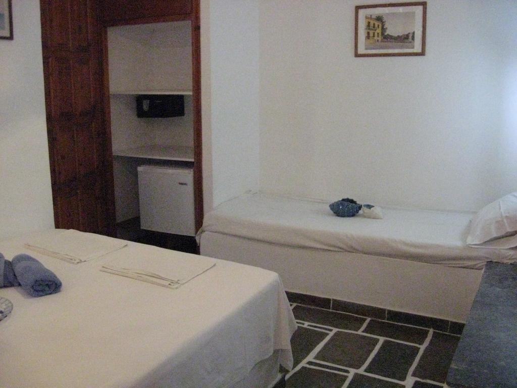 Pension Irini-Vicky Chora d'Ios Extérieur photo