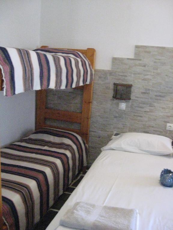 Pension Irini-Vicky Chora d'Ios Extérieur photo