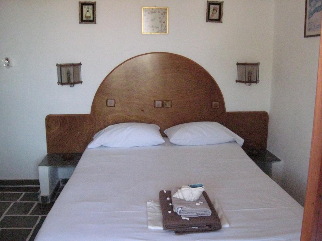 Pension Irini-Vicky Chora d'Ios Extérieur photo