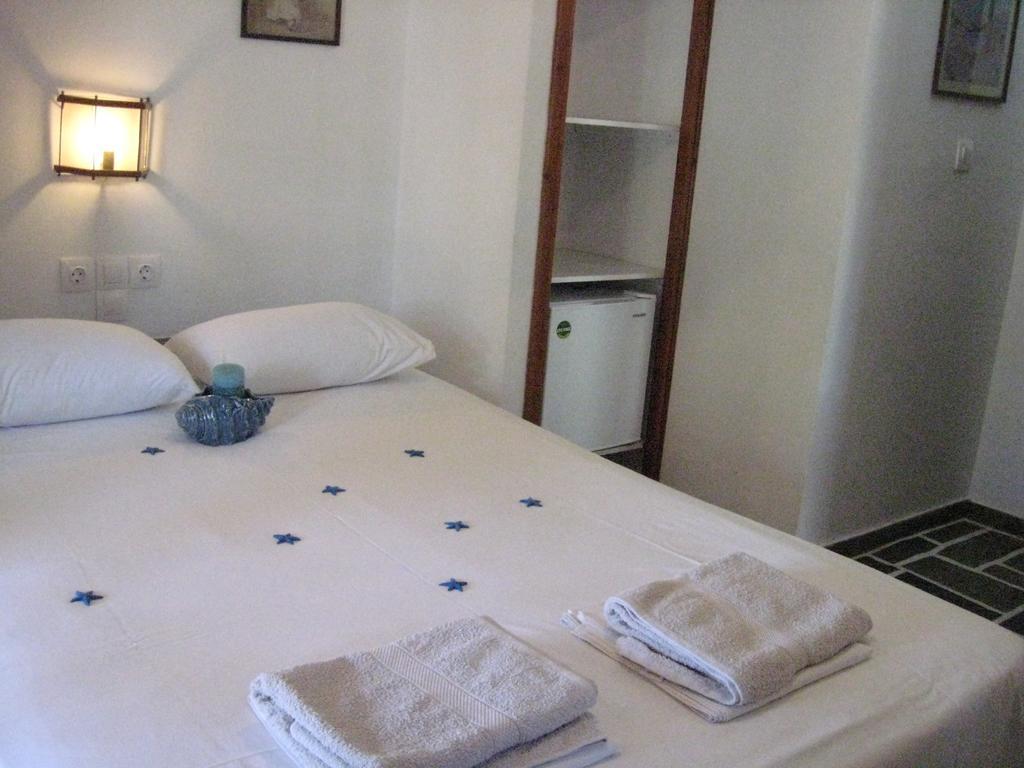 Pension Irini-Vicky Chora d'Ios Extérieur photo